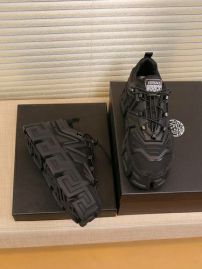 Picture of Versace Shoes Men _SKUfw112456247fw